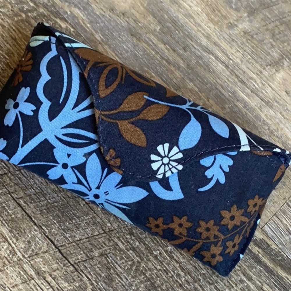 Vera Bradley Hard Eyeglass Case In Java Floral - image 2